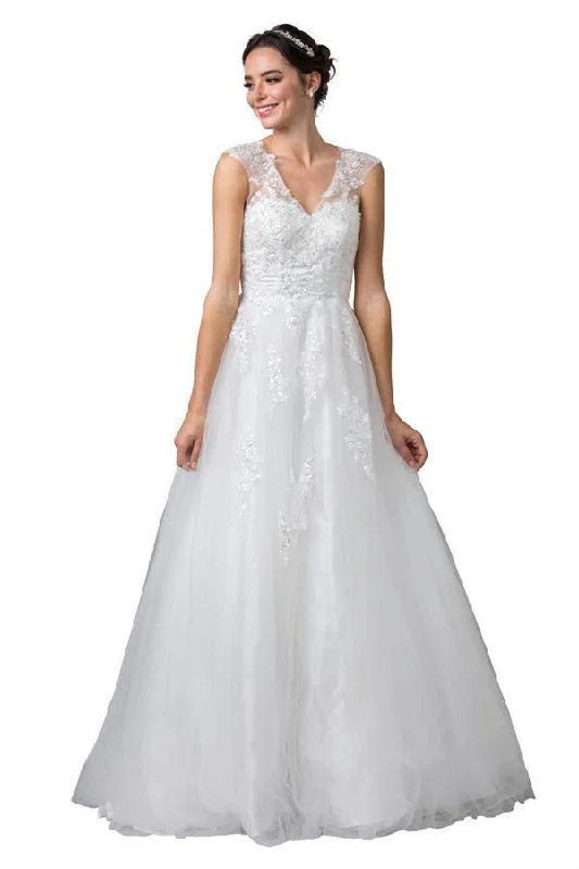 Reduced Prices Simple Sleeveless Long Off White Wedding Gown